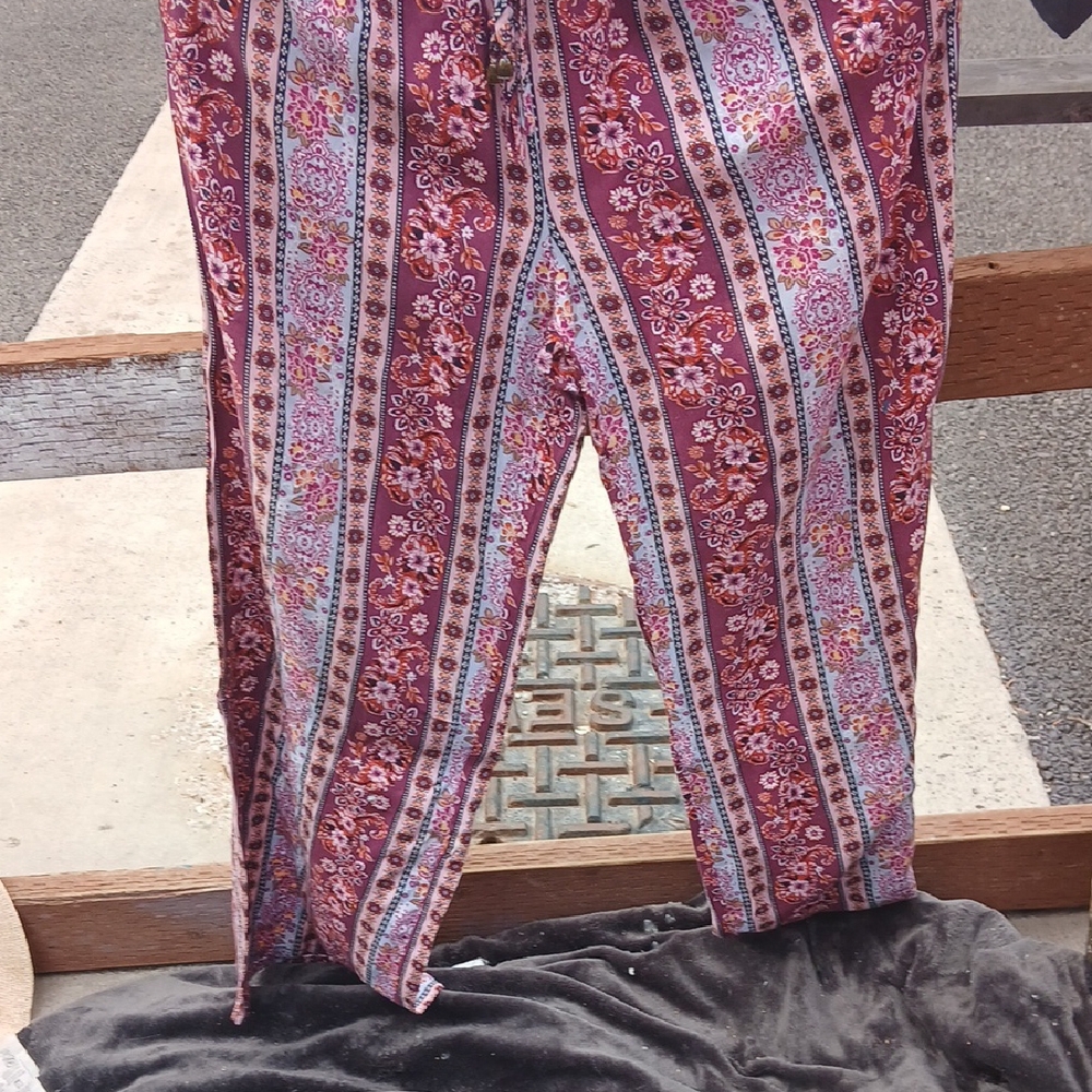 Joe B Floral Striped Pants - Red and White